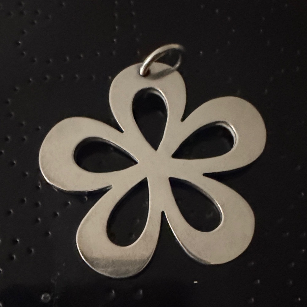 James Avery Silver Flower Pendant Necklace - Picture 2 of 5